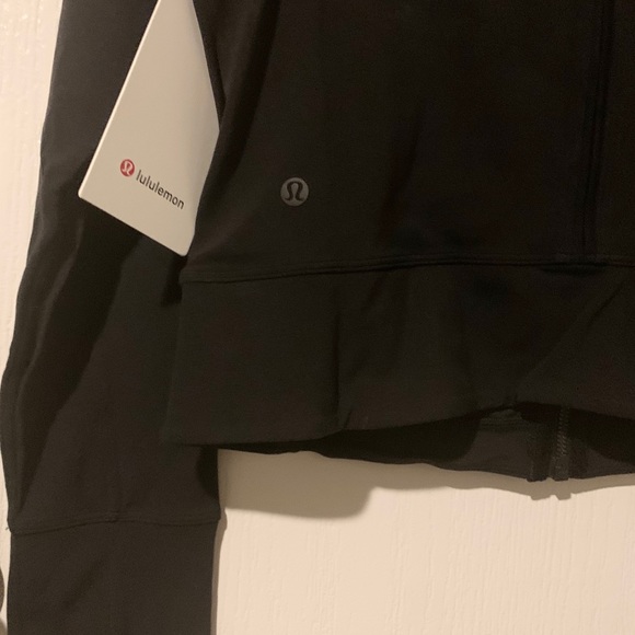 🟠SOLD🟠Lululemon Cropped Jacket- Full Freedom-Size 10 - Picture 7 of 7